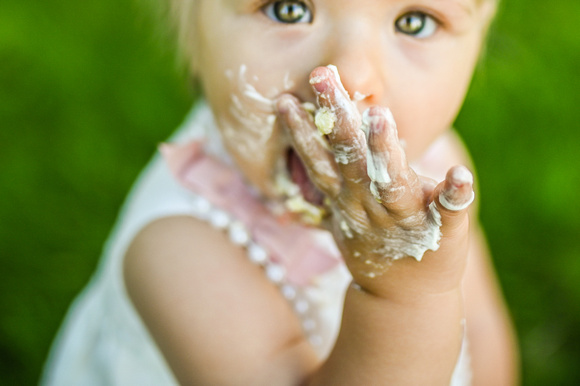 Josie Cake Smash (24 of 37)