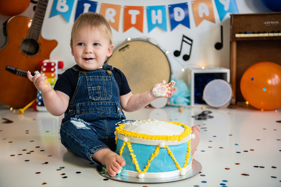 Felix Cake Smash (26 of 37)