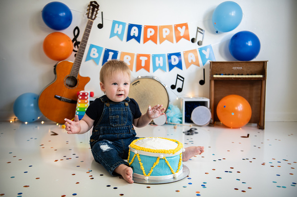 Felix Cake Smash (21 of 37)