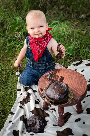 Cowboy K Cake Smash (26 of 30)