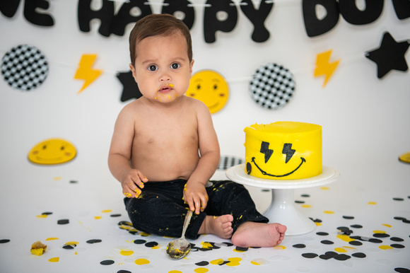 Landon Cake Smash (20 of 32)